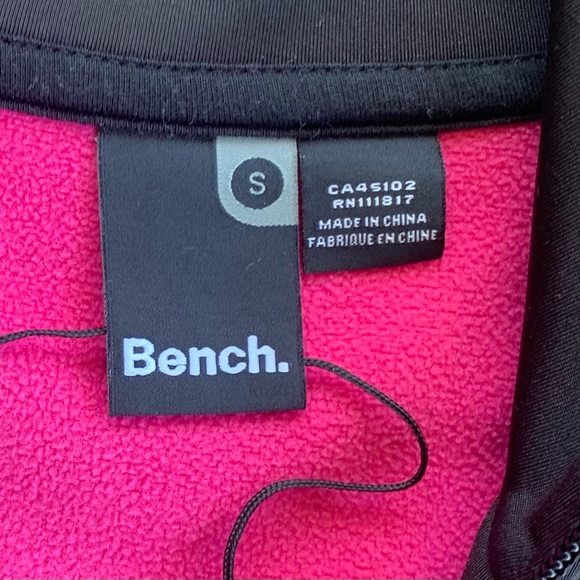 NWOT Bench Black Jacket with Pink Logo Women’s 6 Small - Picture 7 of 8